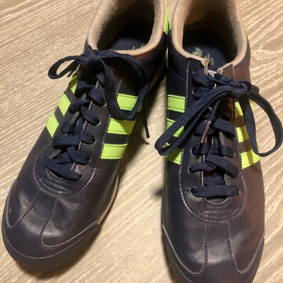 kelly green adidas shoes